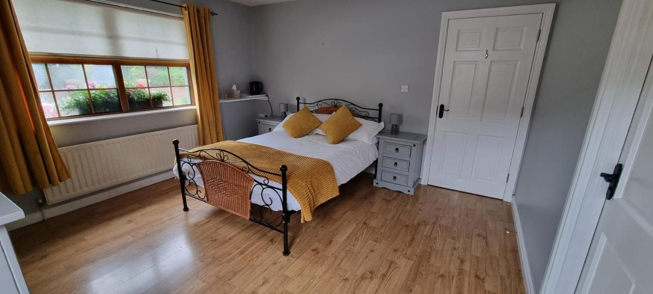 The Madden Guest House Gilford المظهر الخارجي الصورة